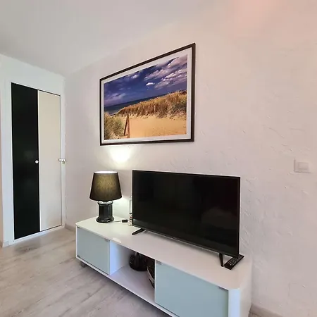 Cap D'agde, 2 Pieces, 4 Personnes - Fr-1-249-406 * Agde