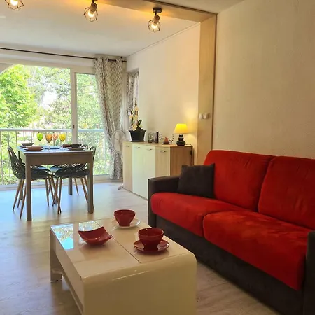 Cap D'agde, 2 Pieces, 4 Personnes - Fr-1-249-406 Agde