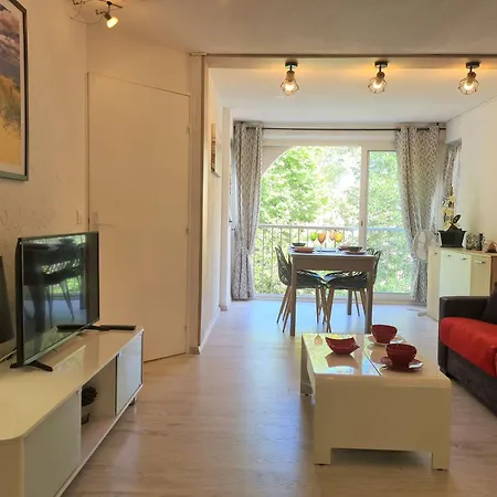 Cap D'agde, 2 Pieces, 4 Personnes - Fr-1-249-406